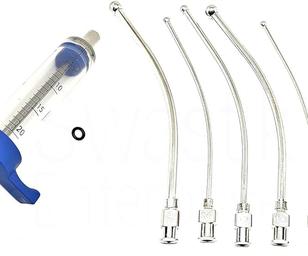 Veterinary dosing devices and animal feeders
